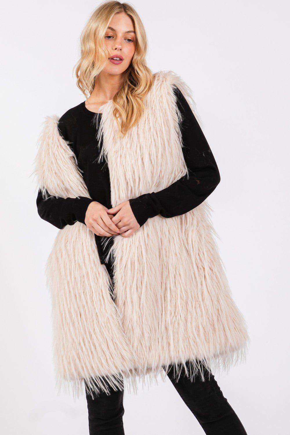 MS0403 Faux Fur Vest With Pockets - MiMi Wholesale