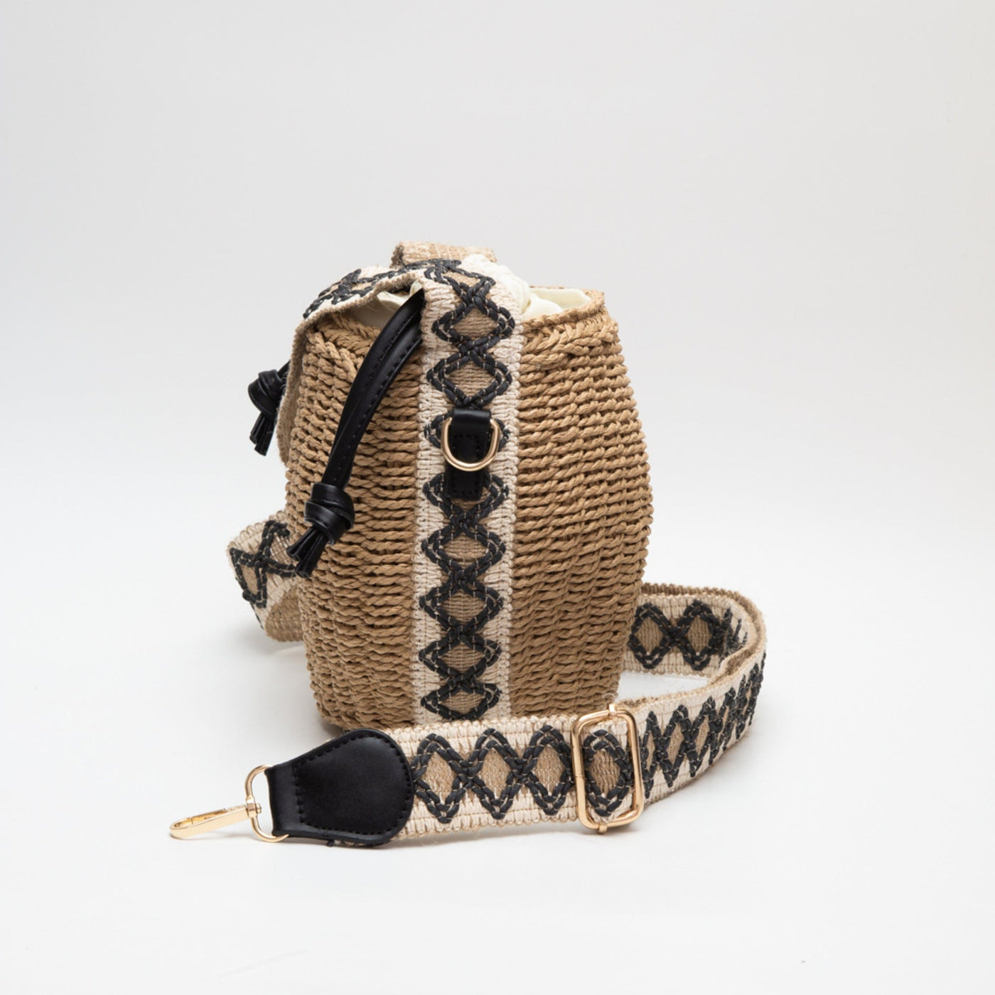 TG10621 Shaina Rattan Bucket Bag - MiMi Wholesale