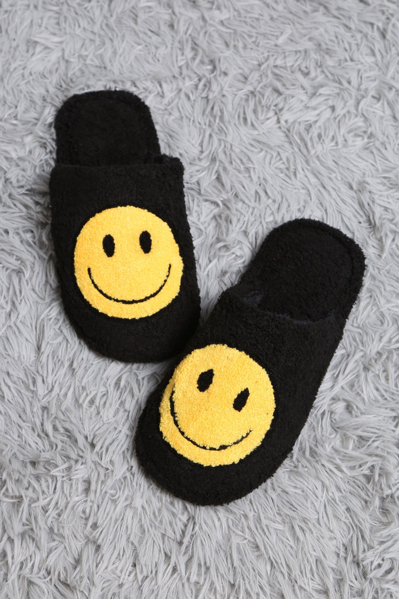 JCL2125 Super Lux Smiley Face Slippers