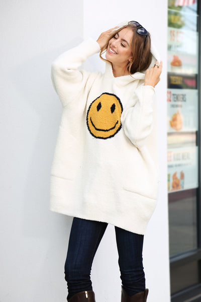 JCL4010 Super Lux Smiley Face Hooded Wearable Blanket