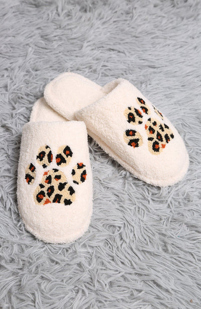 JCl4217-01 Super Lux Leopard Paw Slippers