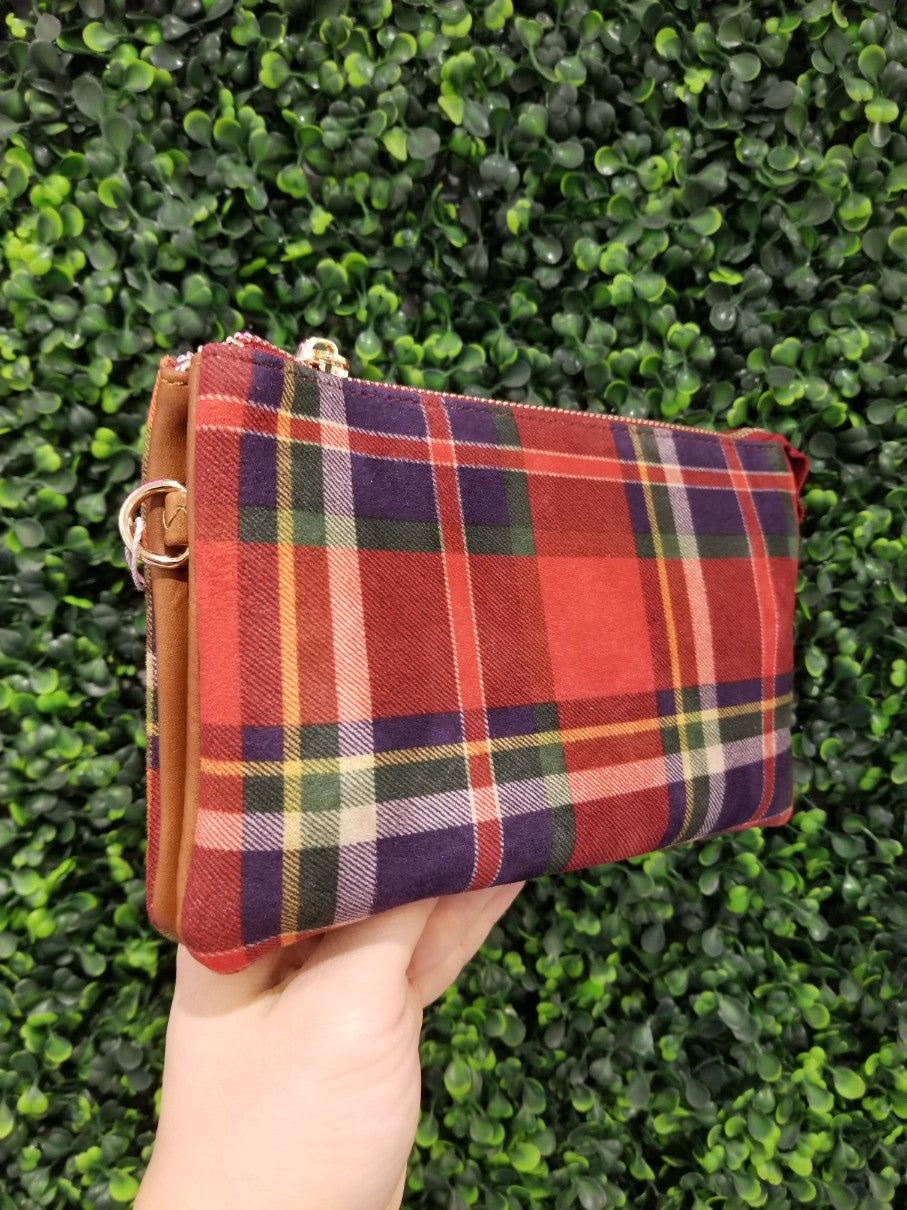 M013PLD Riley Plaid 3 Compartment Crossbody/Wristlet