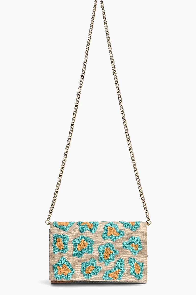 AB23-728 Wild Leopard Clutch - Honeytote