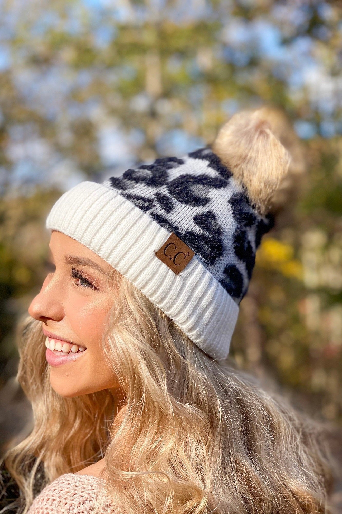 HAT2061 Harper Leopard Pom Beanie - MiMi Wholesale